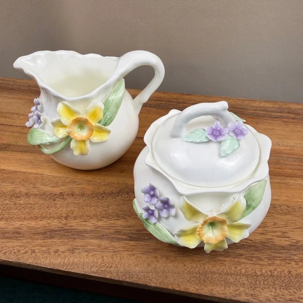 Daffodil Philippines Fine Bone China Creamer & Sugar Set 3D Floral White Yellow